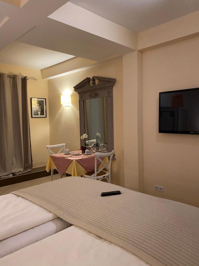 Park Apart Hotel Gatower Str. Berlin Kültér fotó